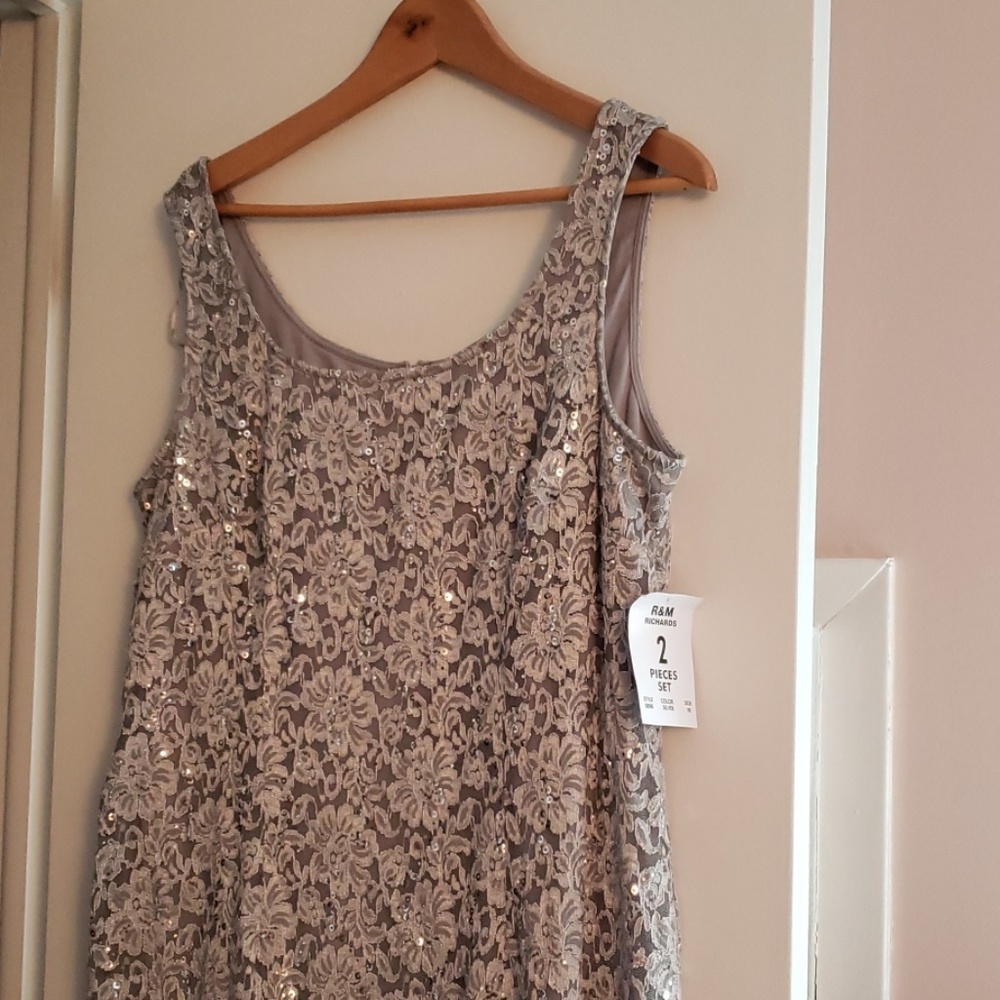 Mother/grandmother dress for wedding